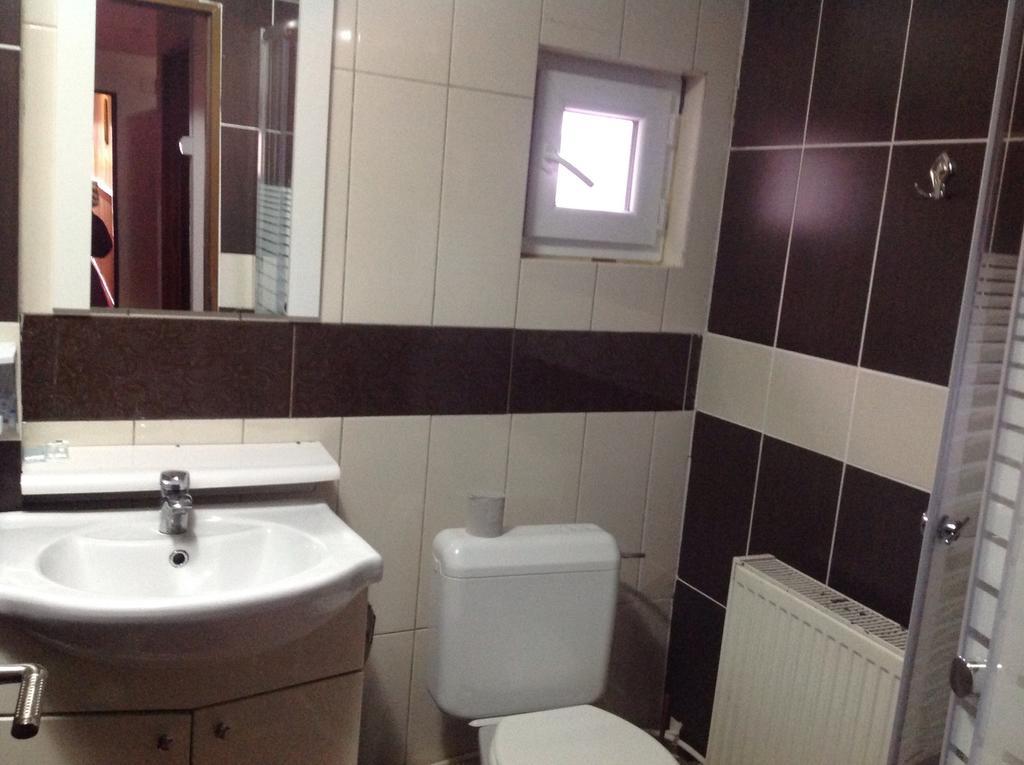 Hotel Panoramic Монеаса Стая снимка