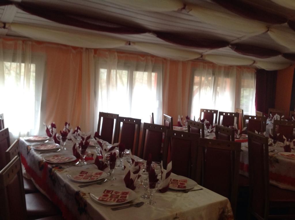 Hotel Panoramic Монеаса Стая снимка